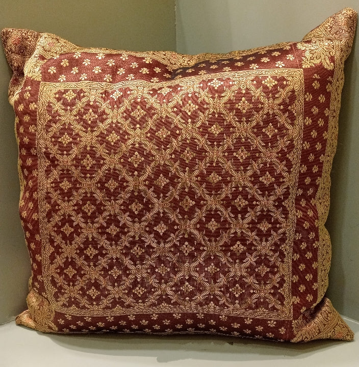 Artistic Brocade design cushion cover