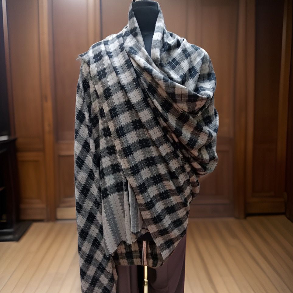 Hand woven Pure Pashmina Men’s shawl