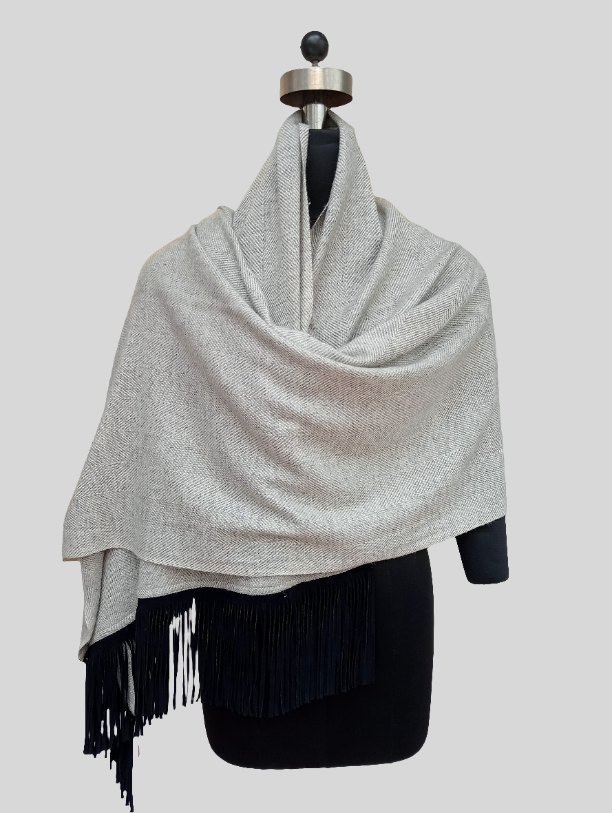 Herring bone design with tassels stole