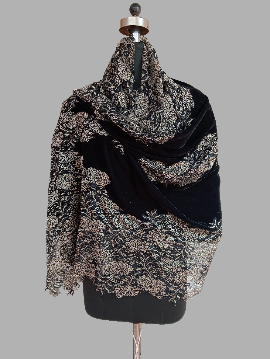 Velvet with zari lace stole