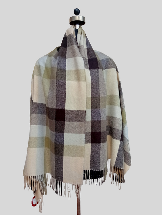 Pure wool check stole with tassels