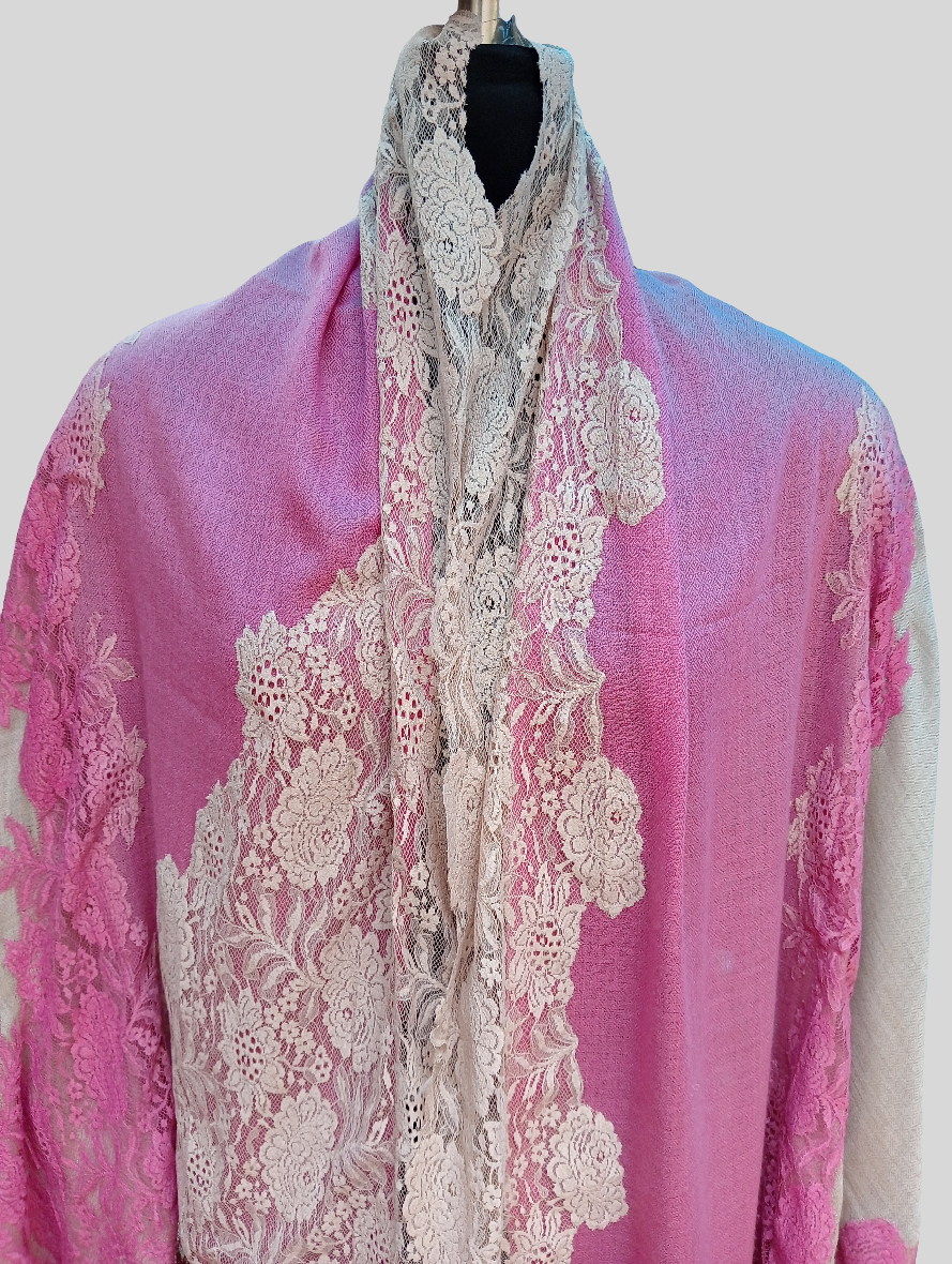 Five sided lace stole