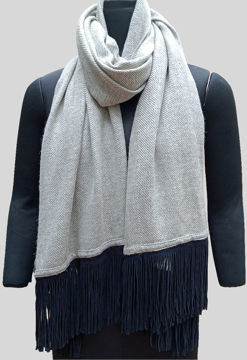 Herring bone design with tassels stole