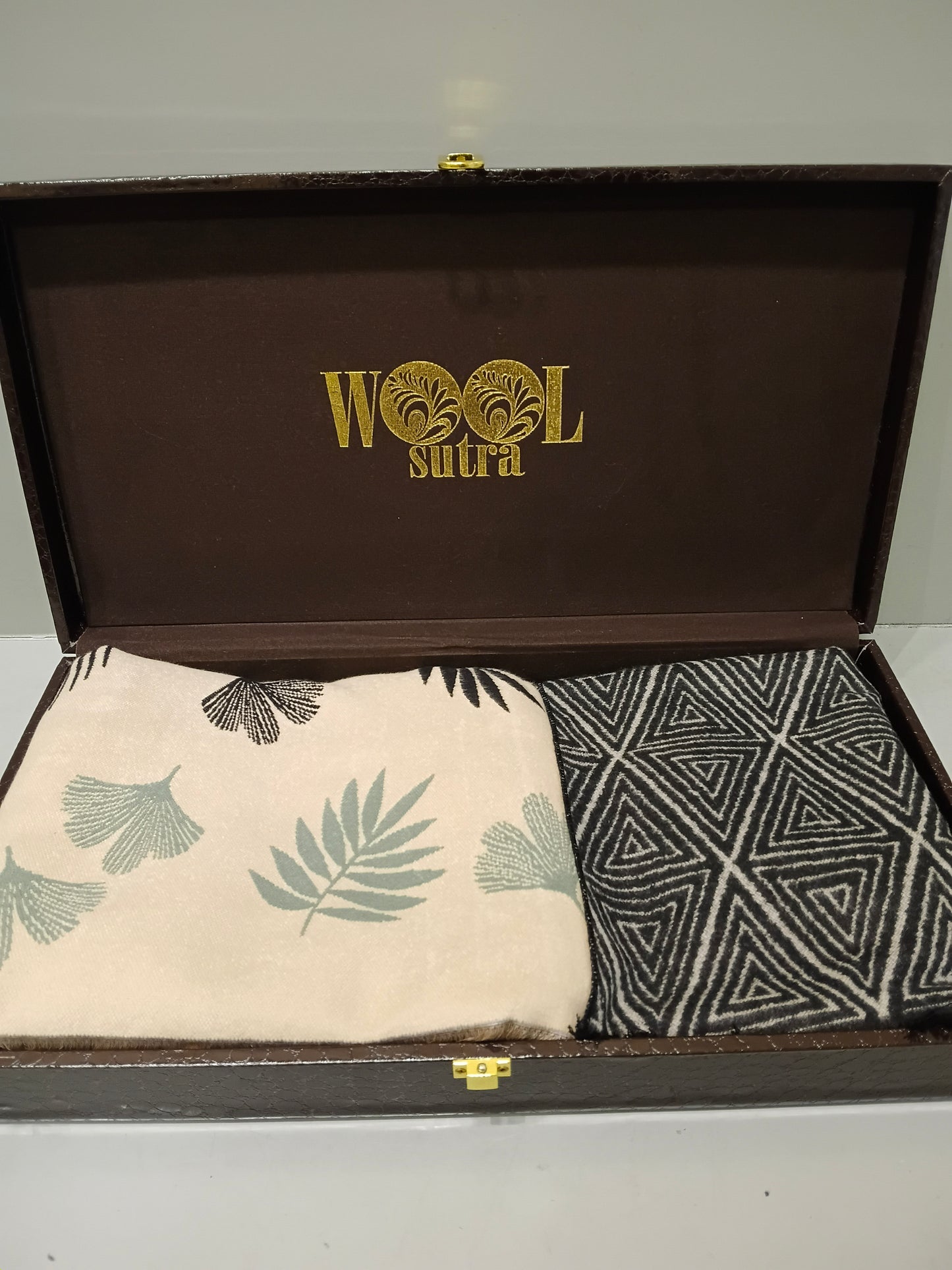 Men & women silk wool stoles Combo box