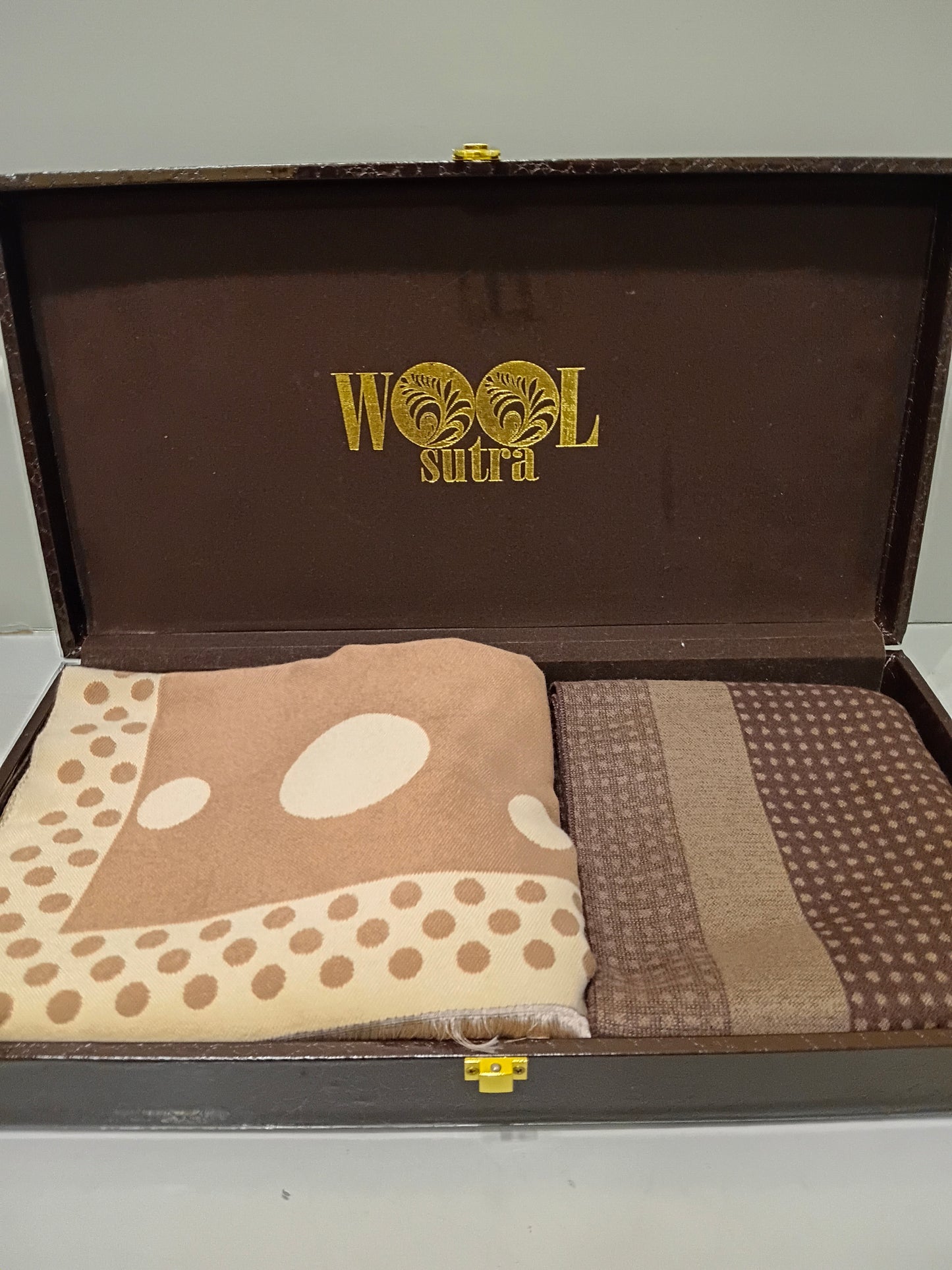 Men & women silk wool stoles Combo box