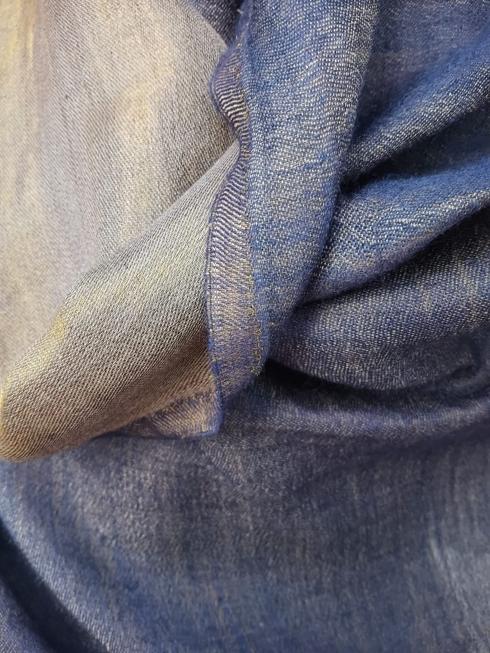 Zari reversible stole