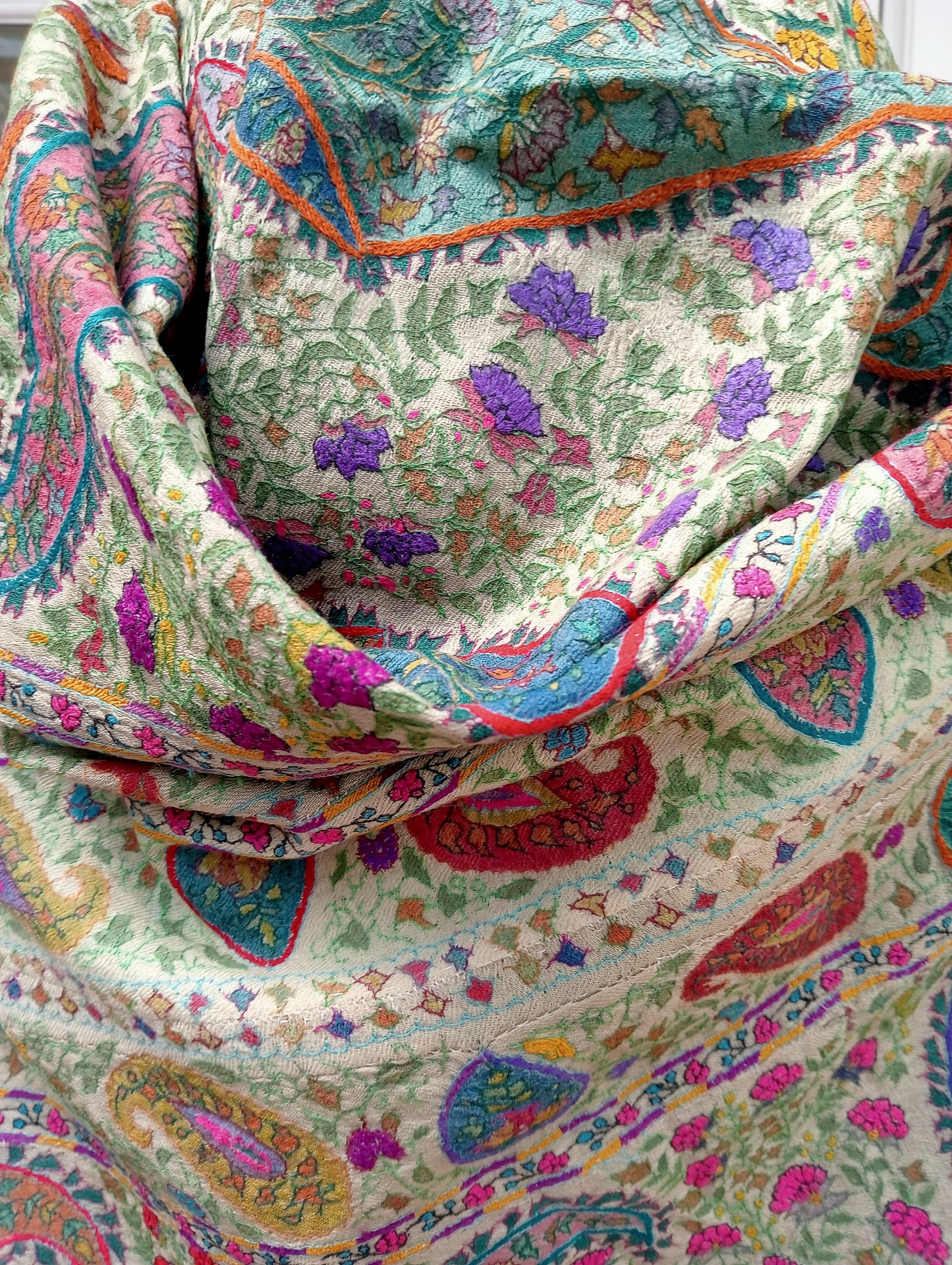Hand Embroidered KalamKari shawl - Green