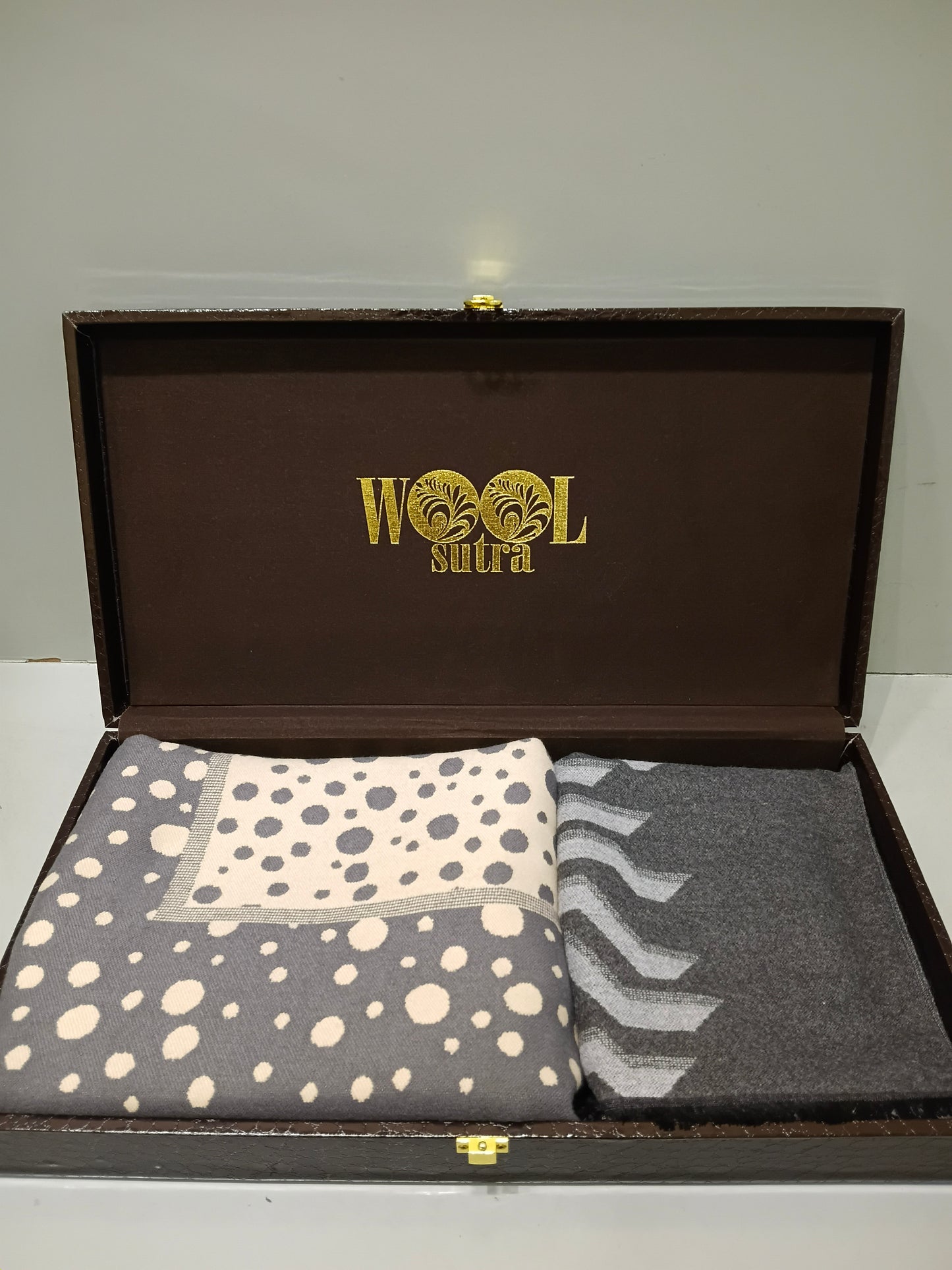 Men & women silk wool stoles Combo box
