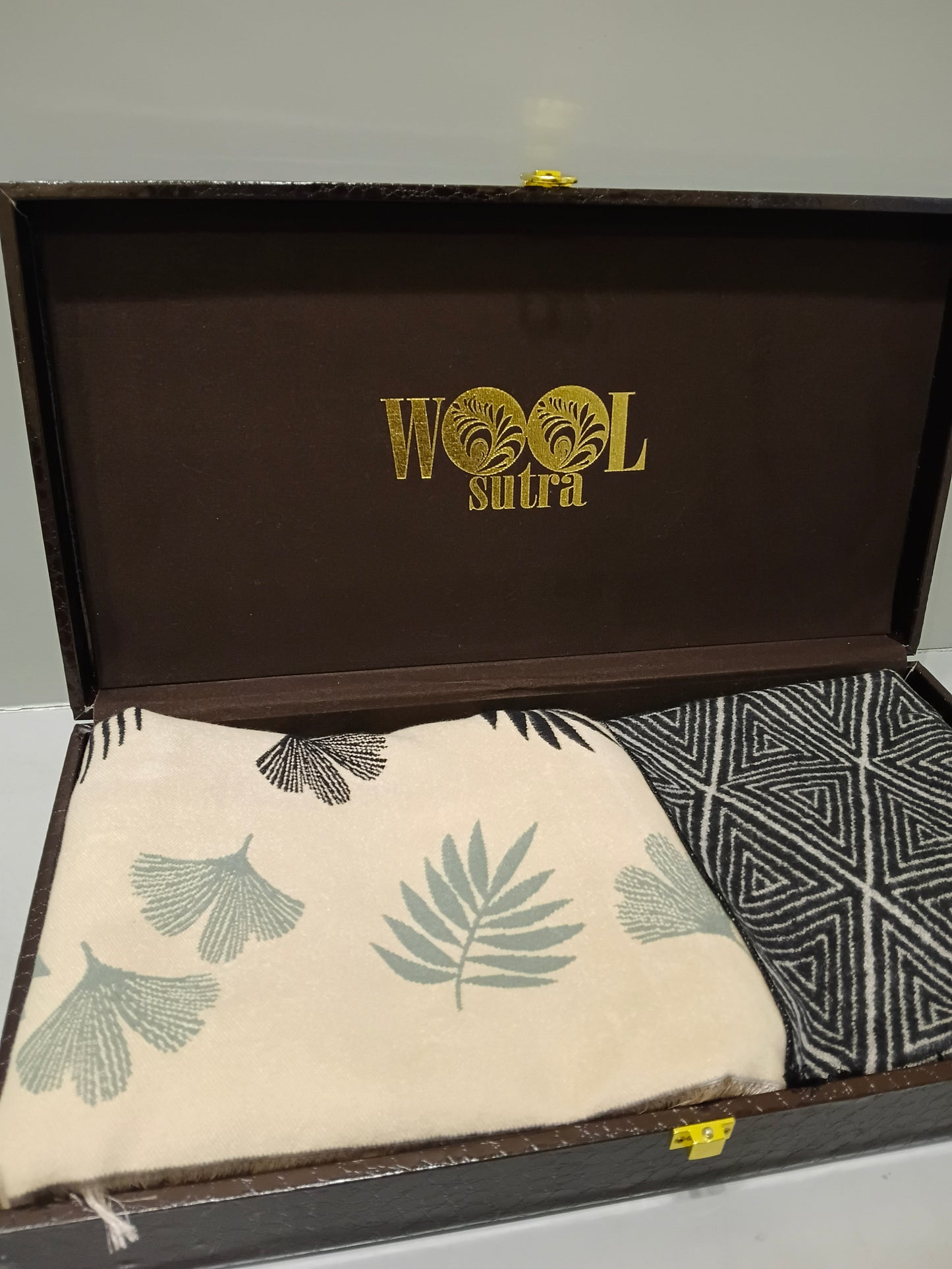 Men & women silk wool stoles Combo box