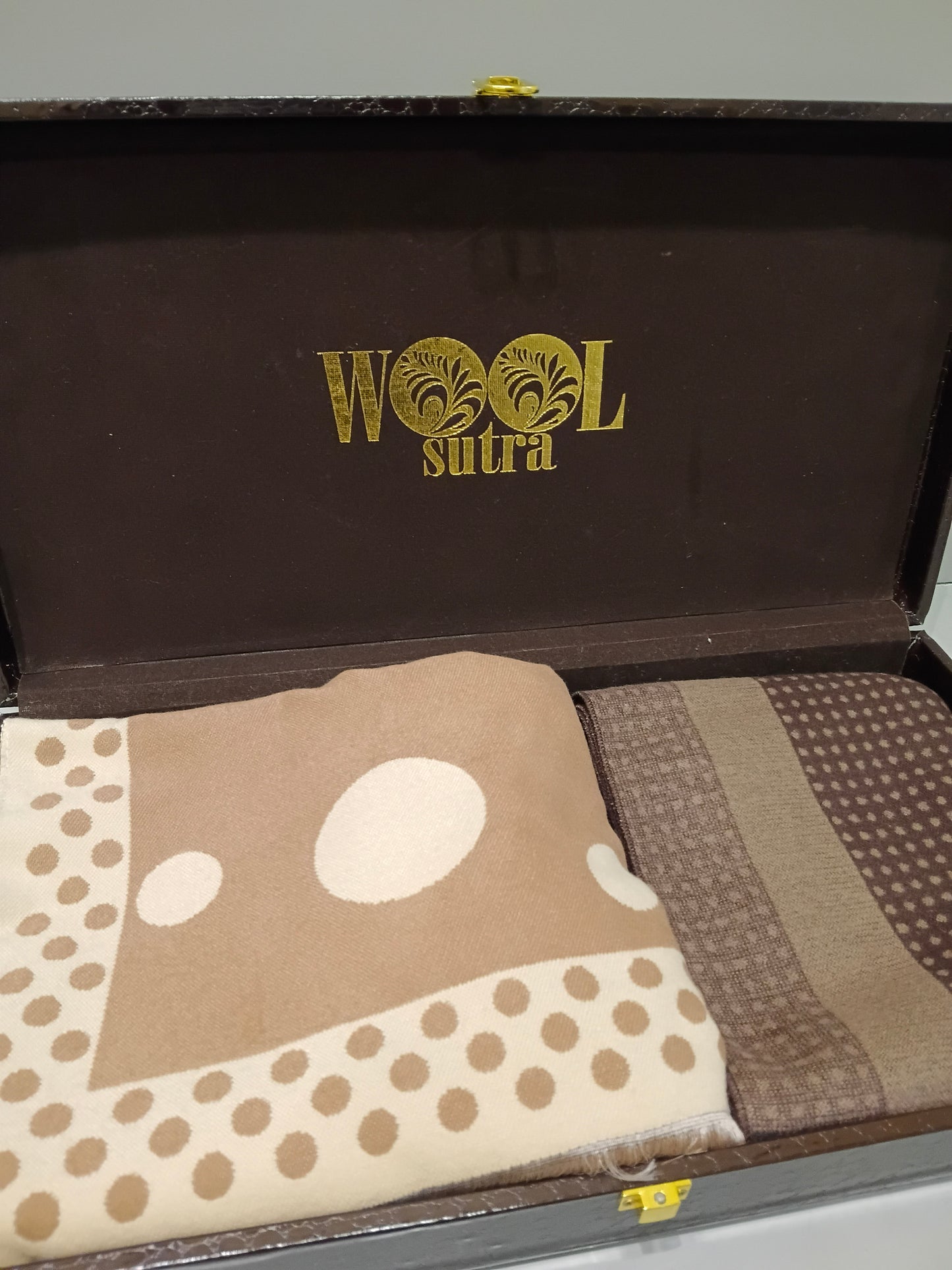 Men & women silk wool stoles Combo box
