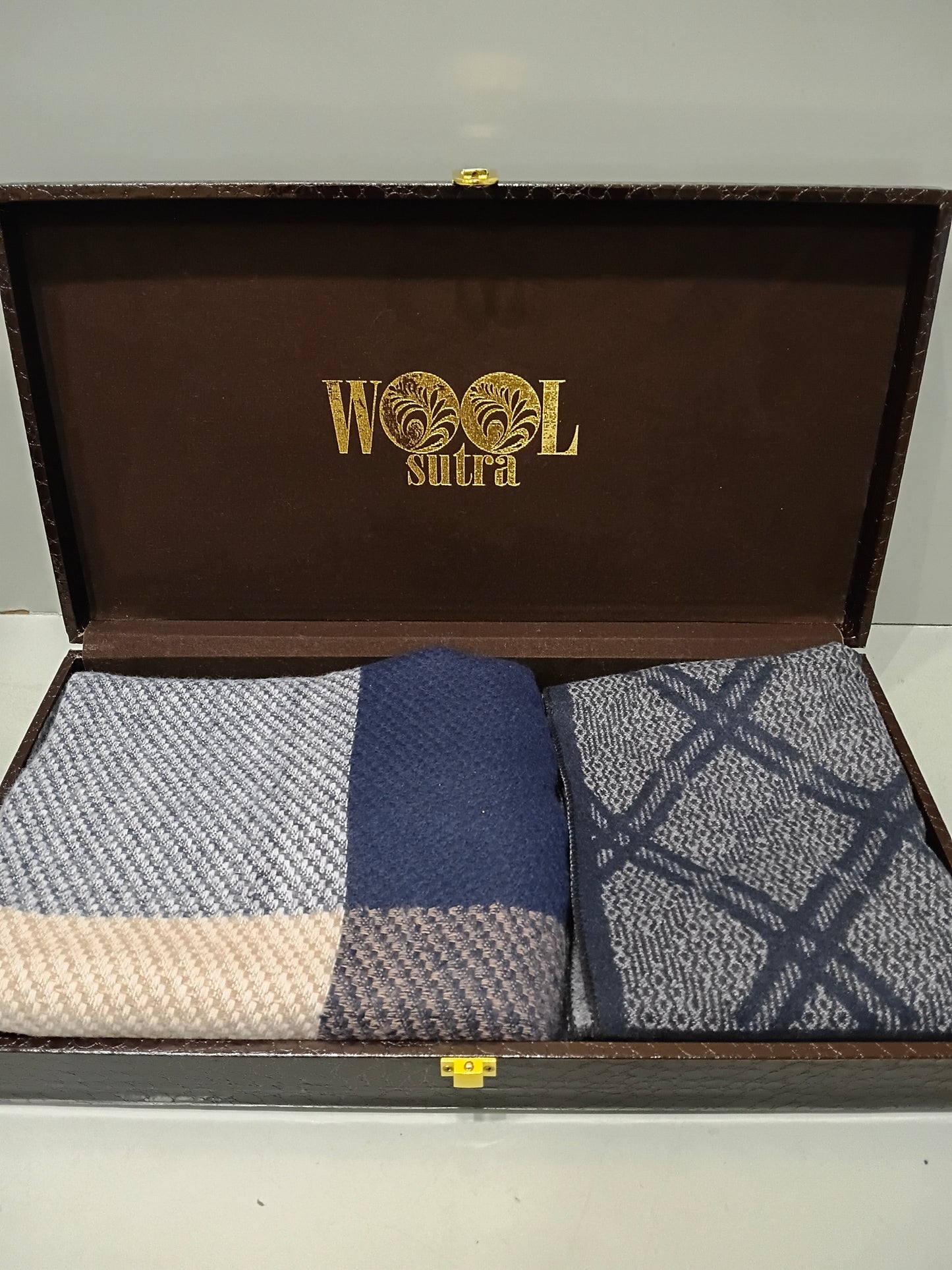 Men & women silk wool stoles Combo box