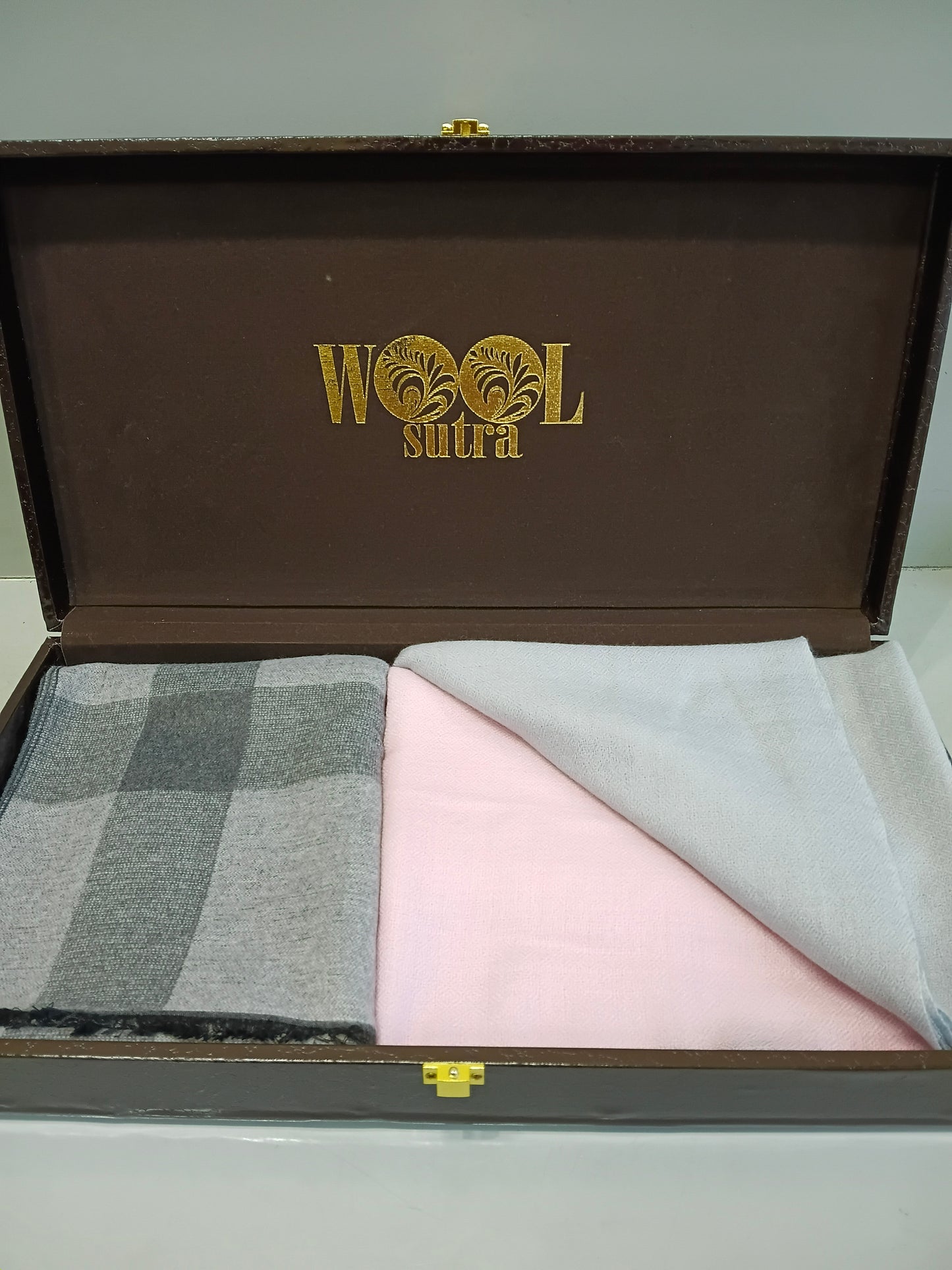 Men’s silk wool +ladies double shaded stole