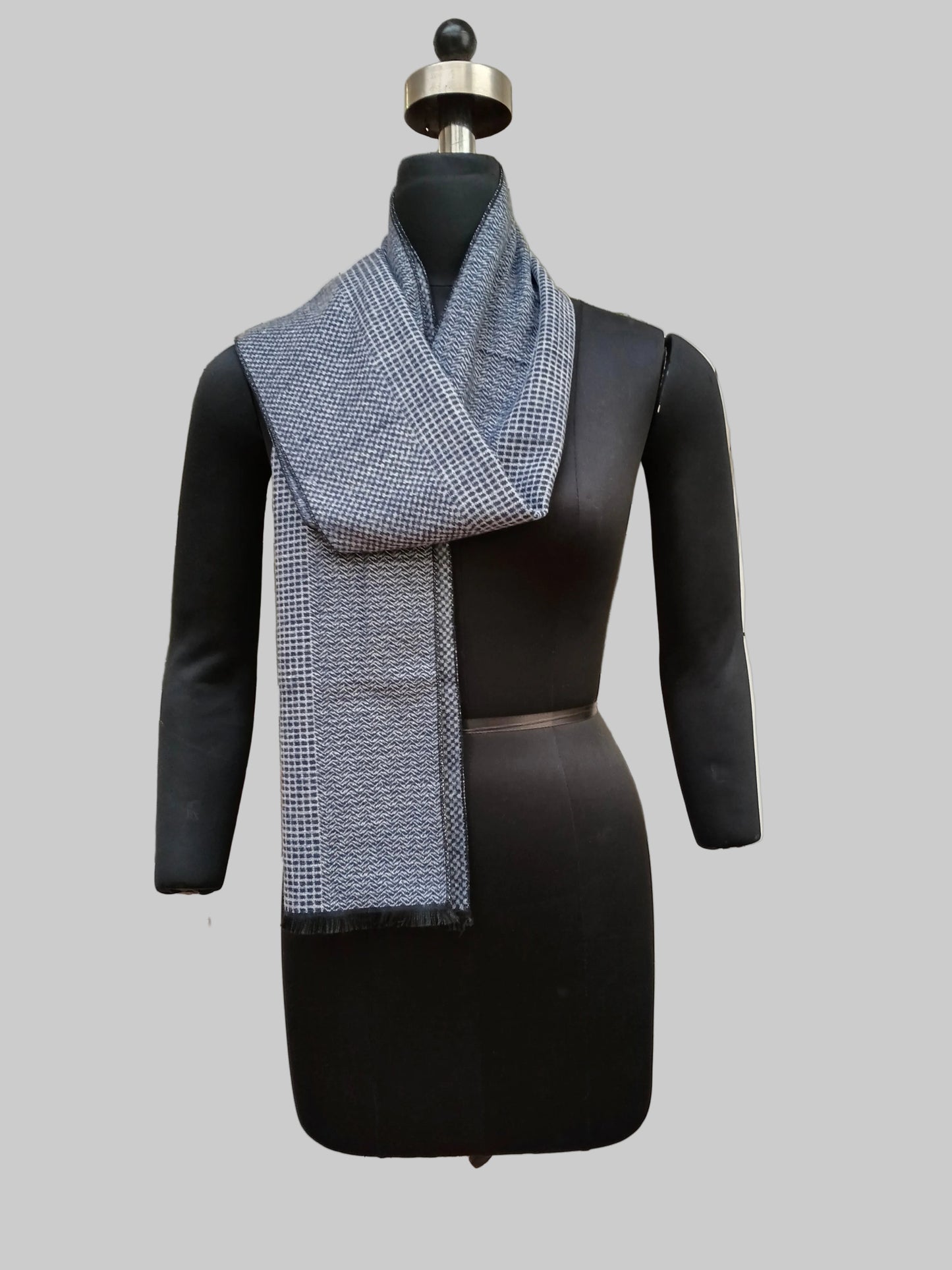 Men’s silk wool stole