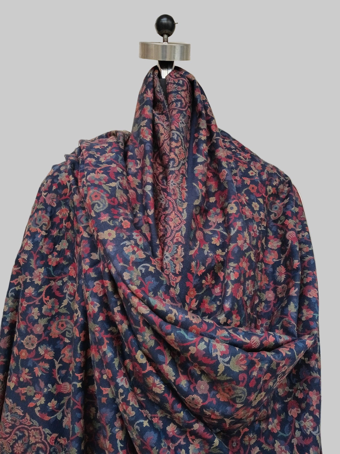 Men’s Kani design shawl