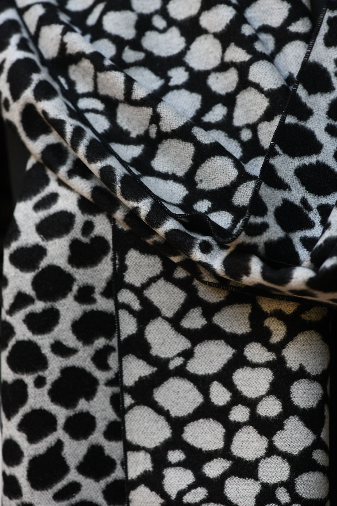 Dalmatian Pure Cashmere Mens Stole