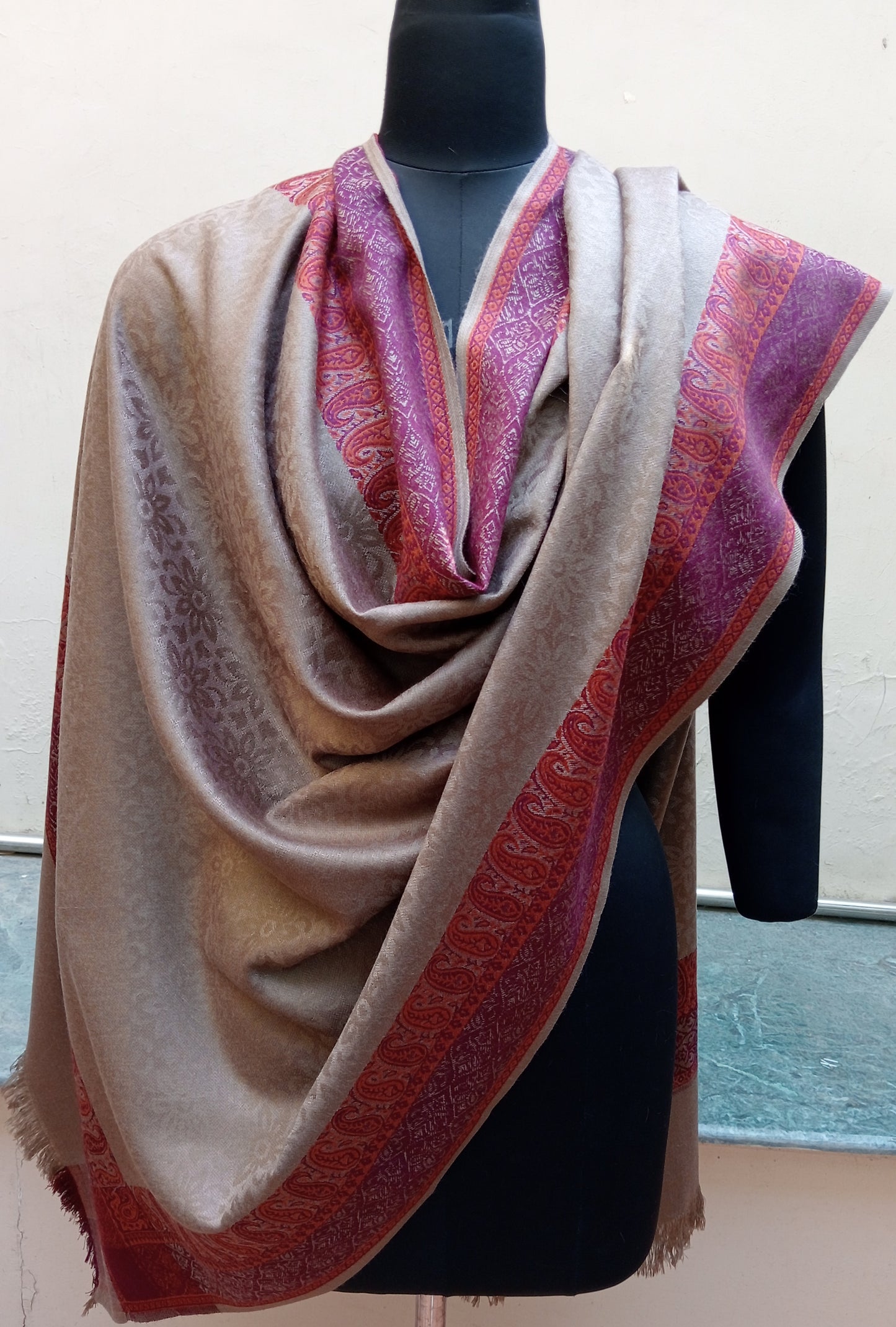 Self jacquard shawl with woven jamawar double border