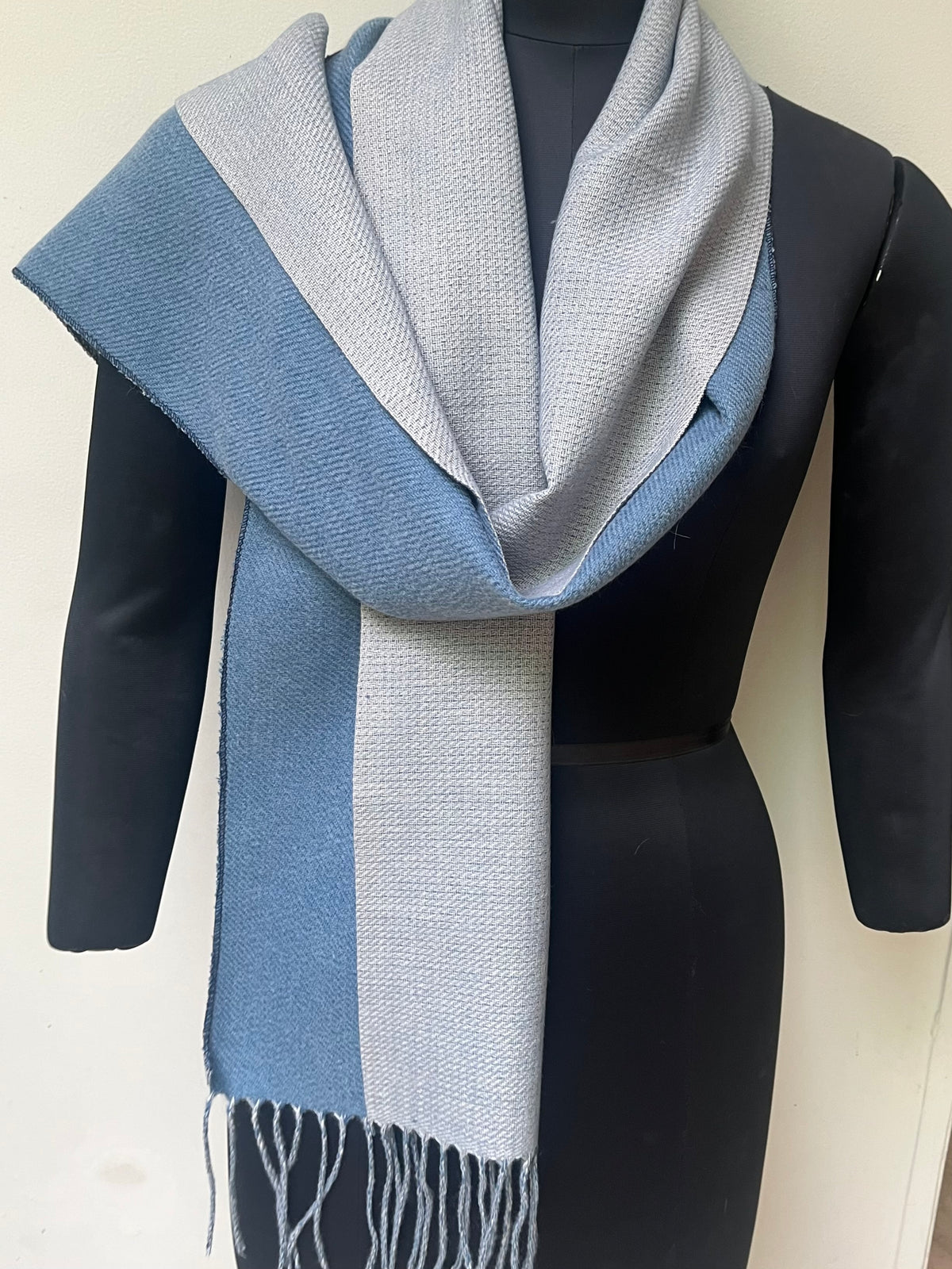 Blended Wool Reversible Unisex Stole