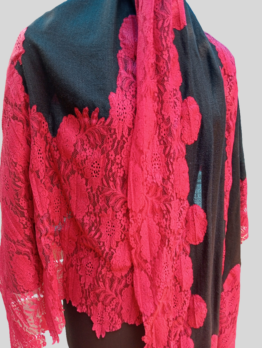 Five sided lace stole