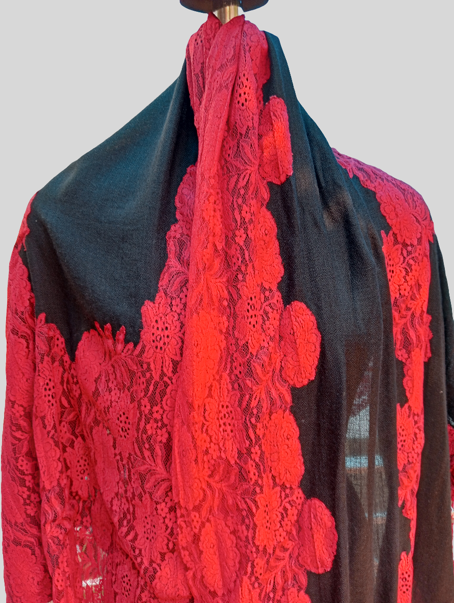 Five sided lace stole