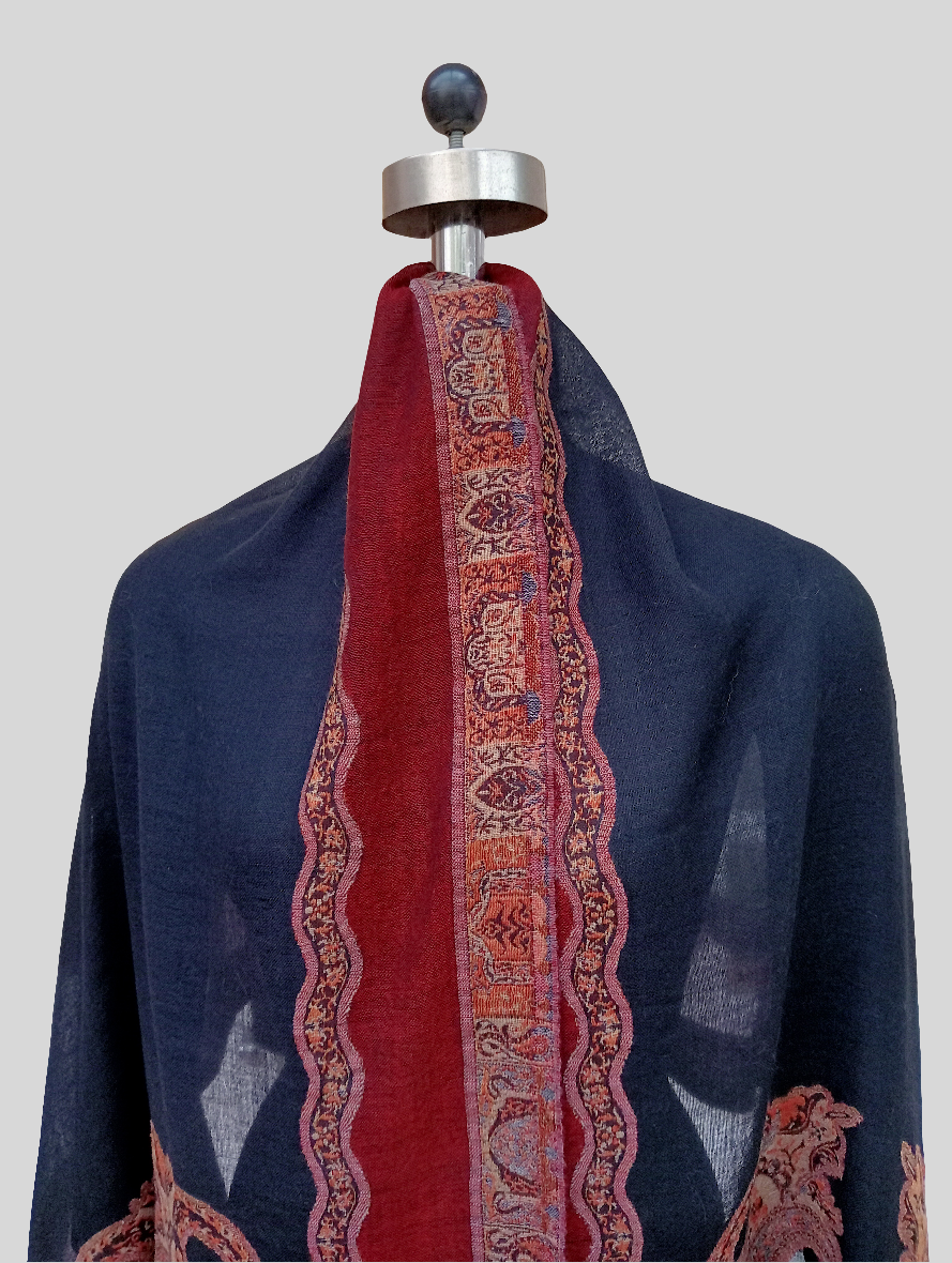 Fine wool stole with woven jamawar border