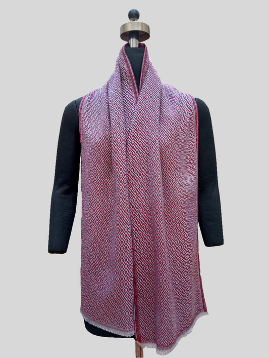 Fine wool pattern design stole