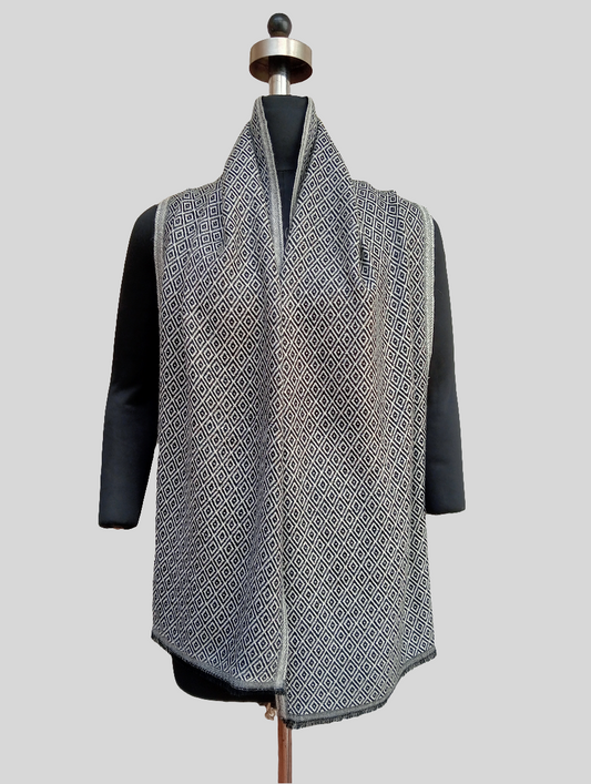 Fine wool stole