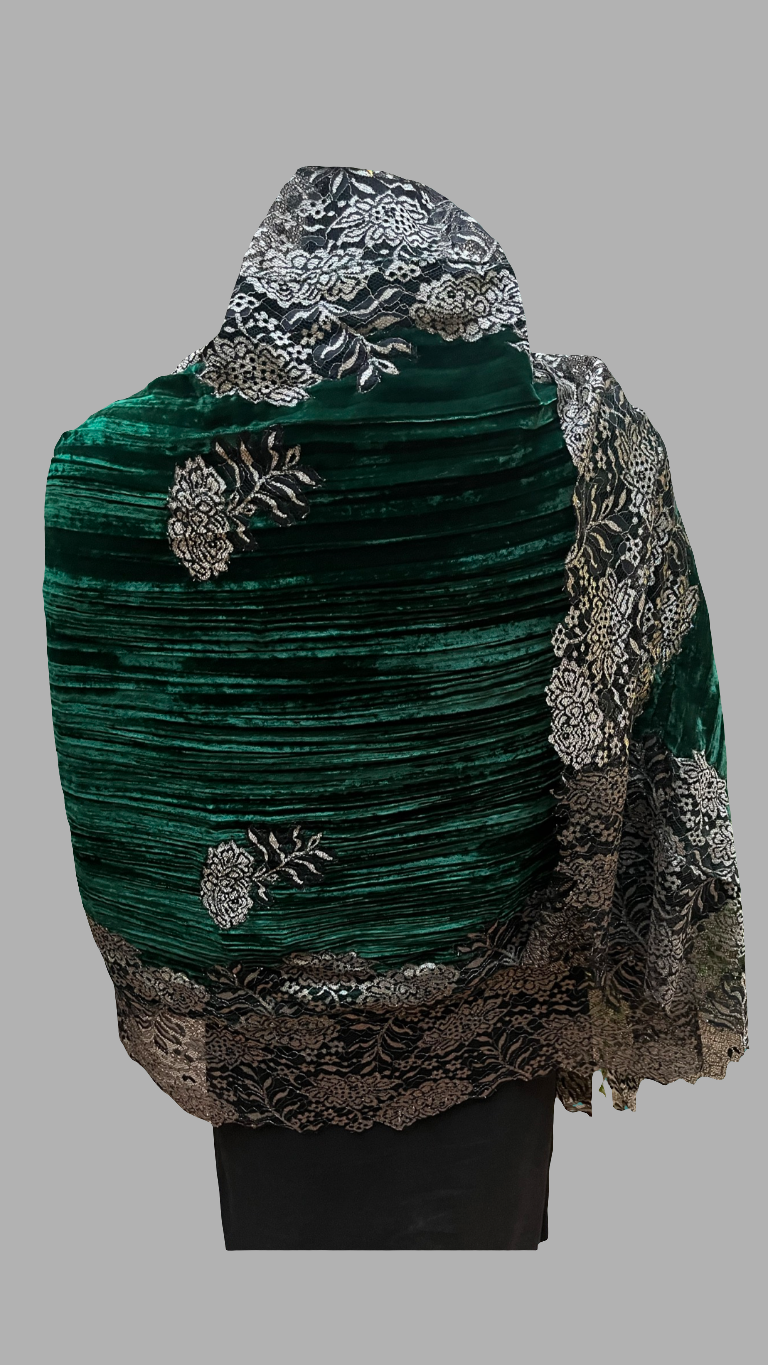 Crushed Velvet Stole with Zari Lace