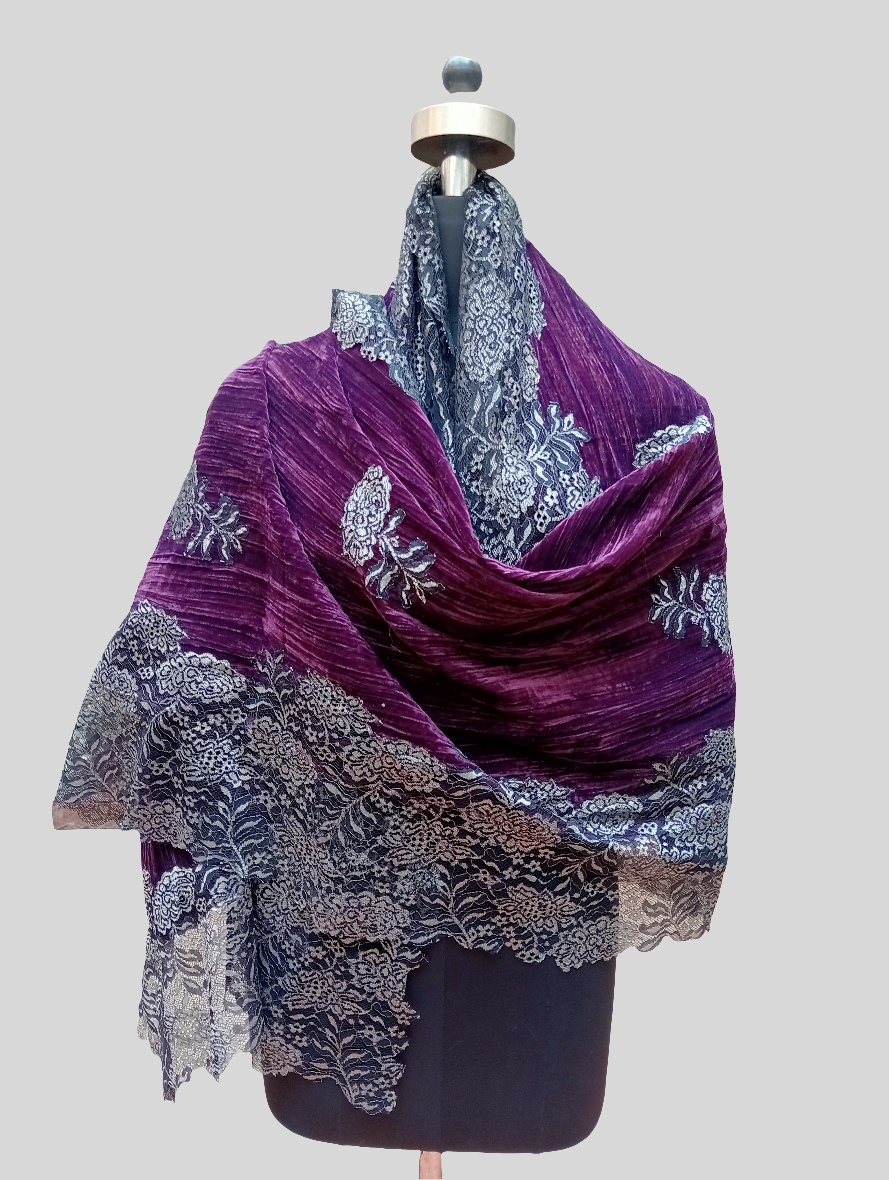 Ladies crushed velvet with zari lace stole