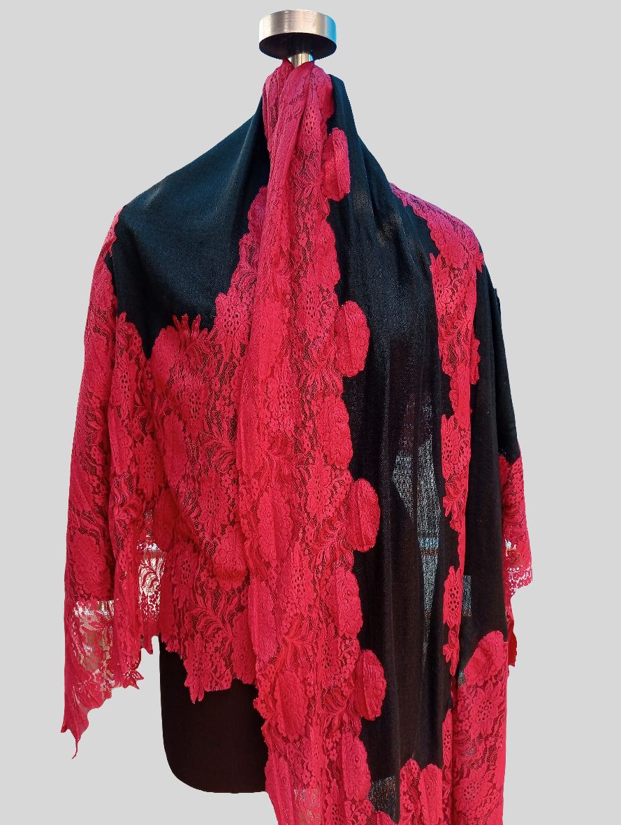 Five sided lace stole