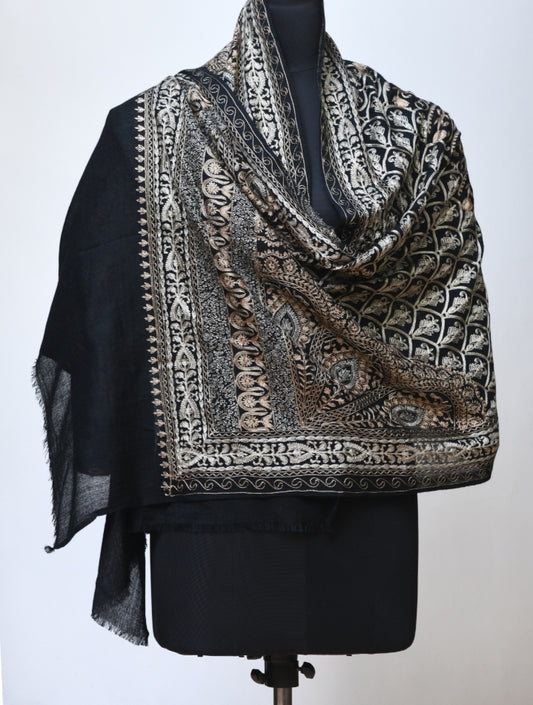 Embroidery with zari design stole