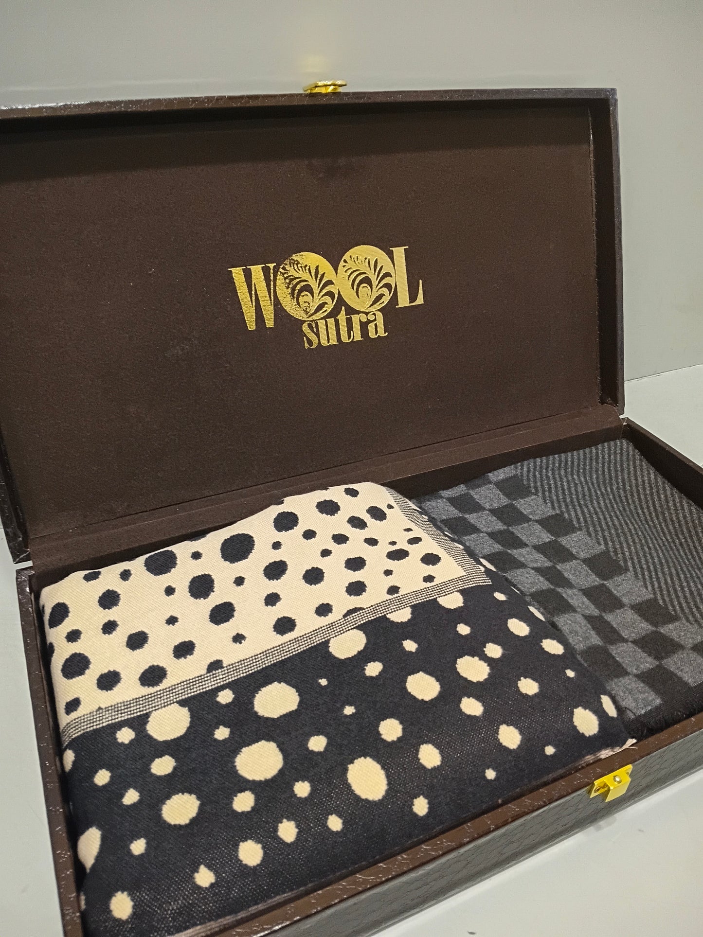 Men's Silk wool +ladies Silk wool stoles combo box