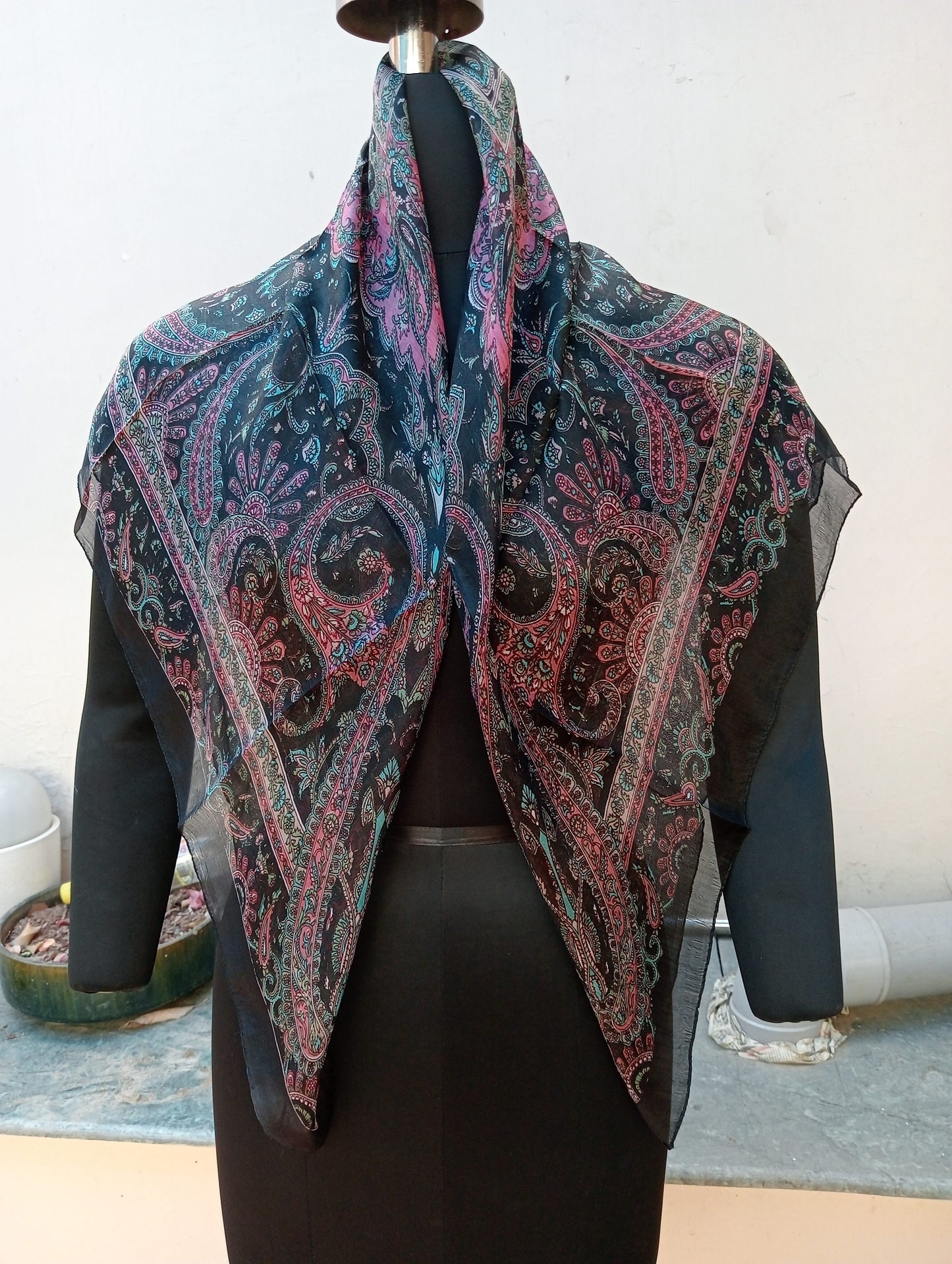 Pure silk scarf ( black )