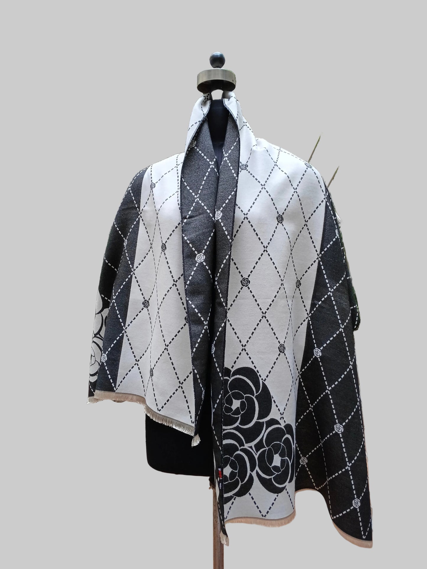 Ladies Silk wool stole