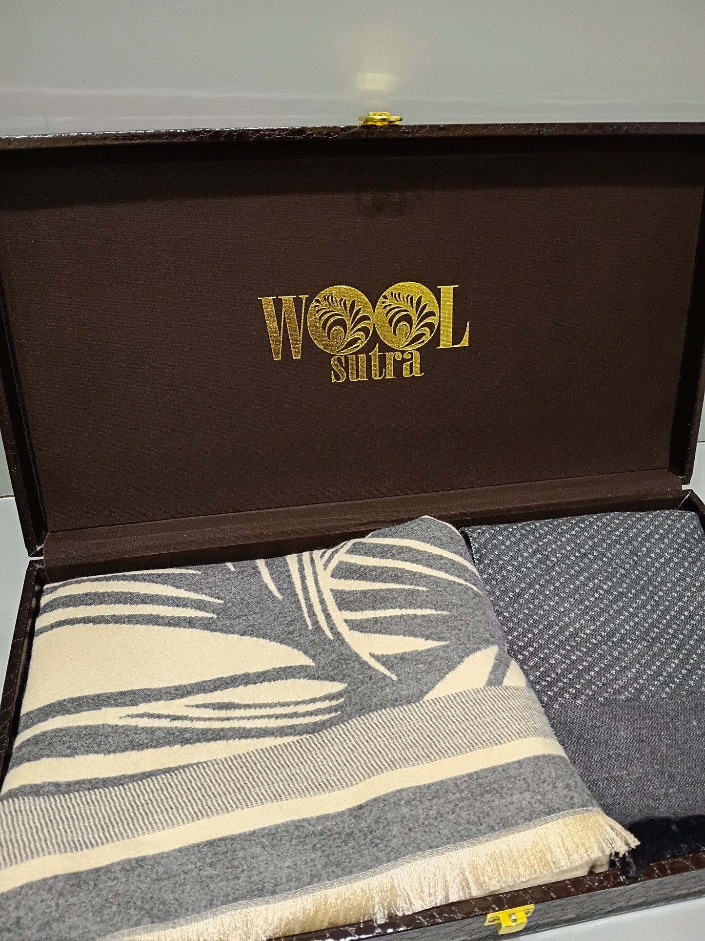 Men & women silk wool stoles Combo box