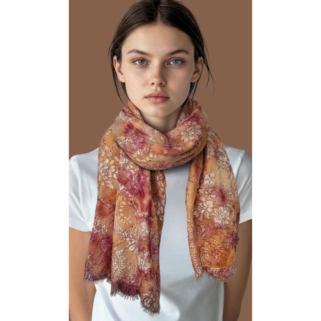 Pure cashmere stole with Ombré Lace