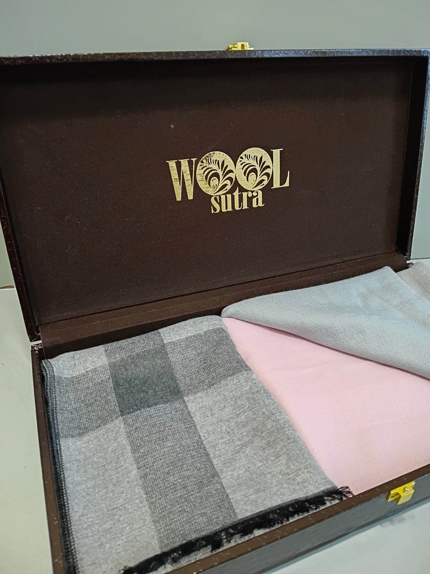 Men’s silk wool +ladies double shaded stole