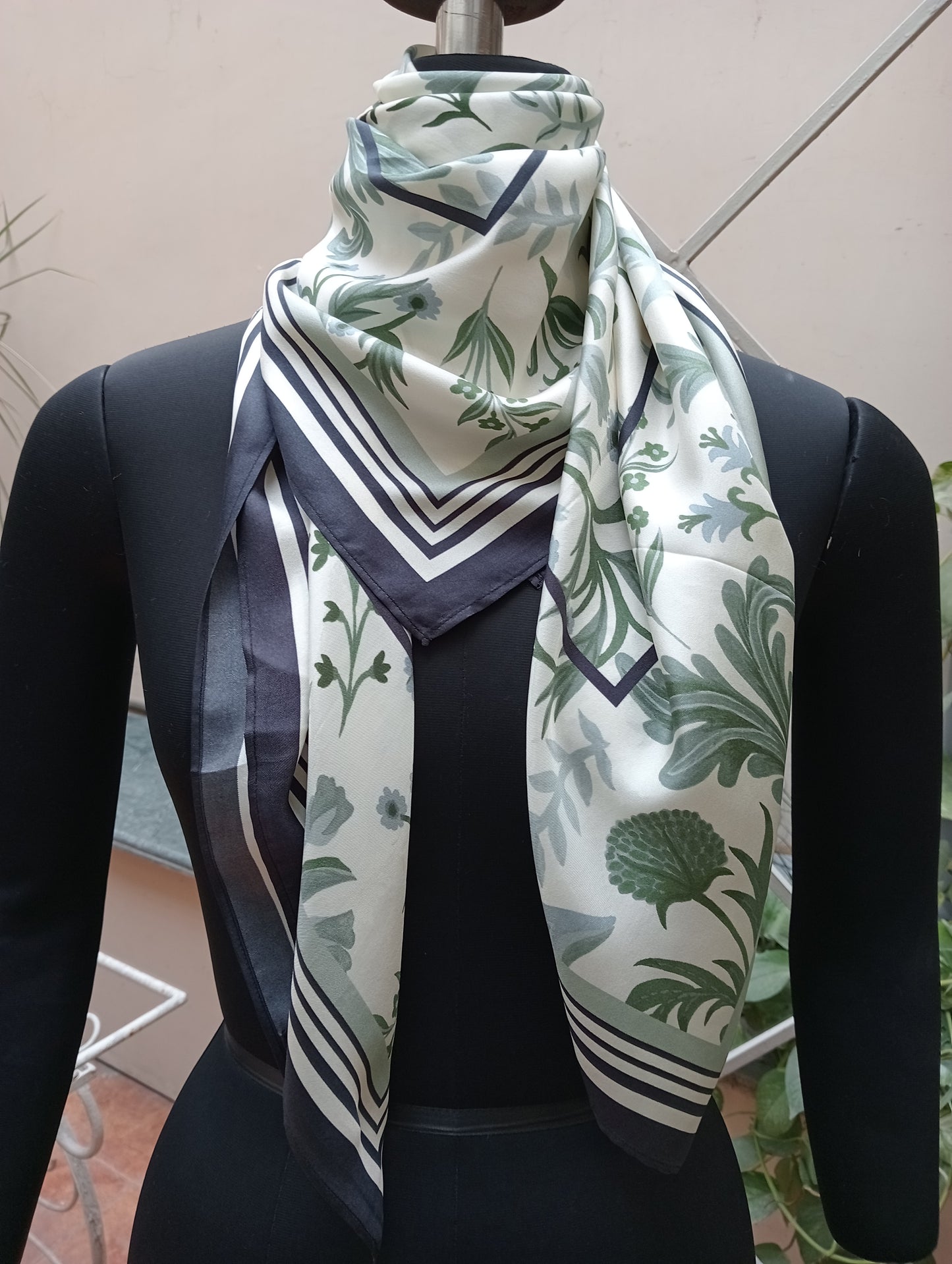 Pure silk scarf - abstract