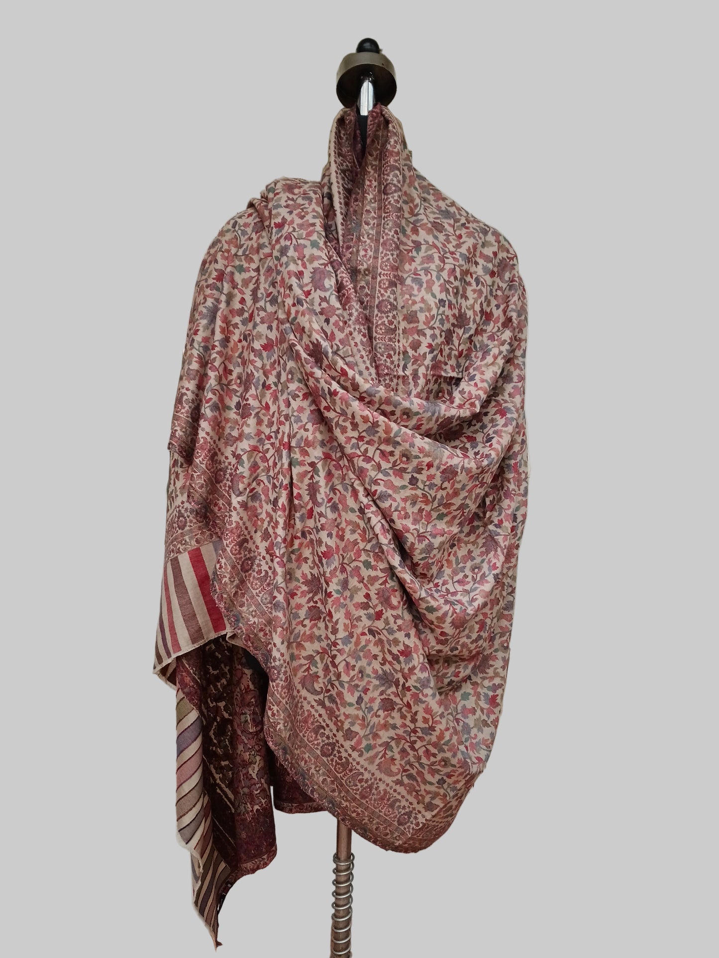 Men’s Kani design shawl
